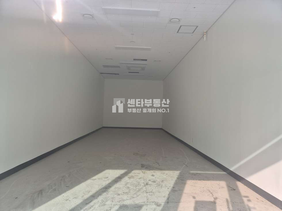 경기 남양주시 별내동 판매및영화관동 남양주 별내역 역세권 대로변 코너에 위치한 1층 상가 임대 월세 매물번호 10531 사진 4