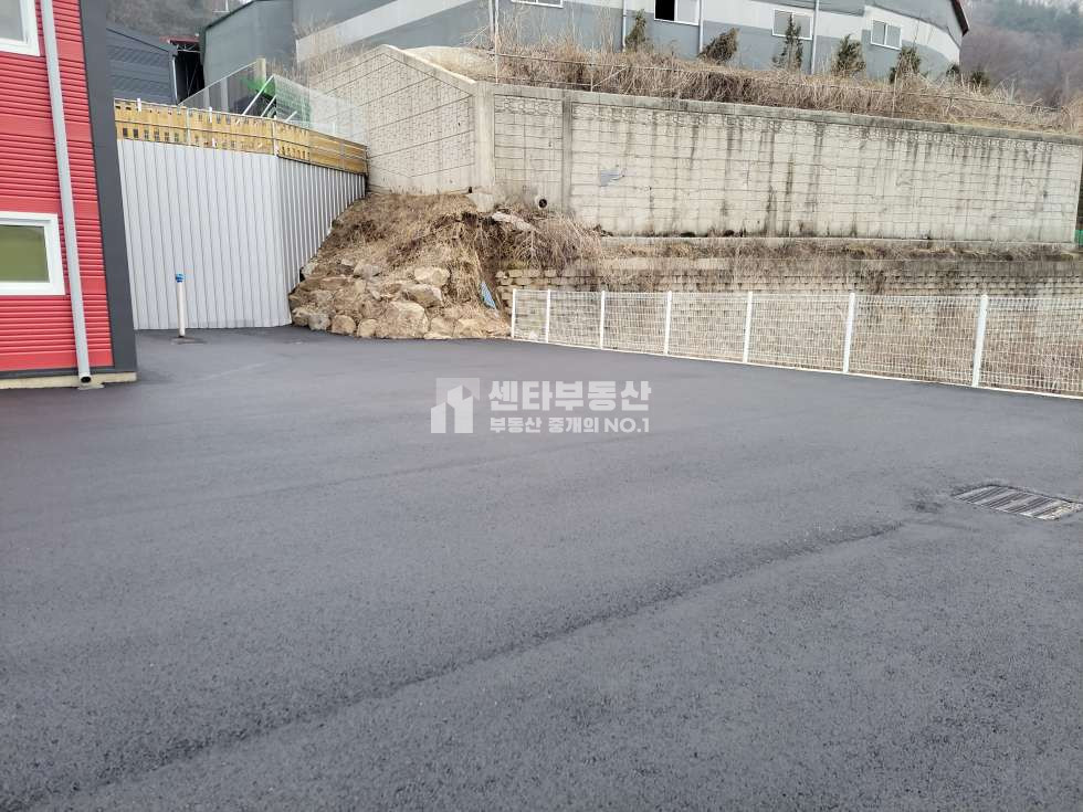 경기 포천시 내촌면 신팔리 내촌 마당활용, 대형차 진출입가능 공장창고 임대 월세 매물번호 10446 사진 2